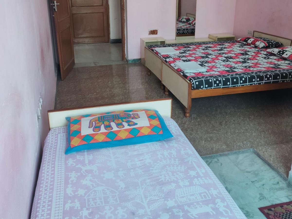 Jwala Niketan Guesthouse Private Rooms Džajpur Exteriér fotografie