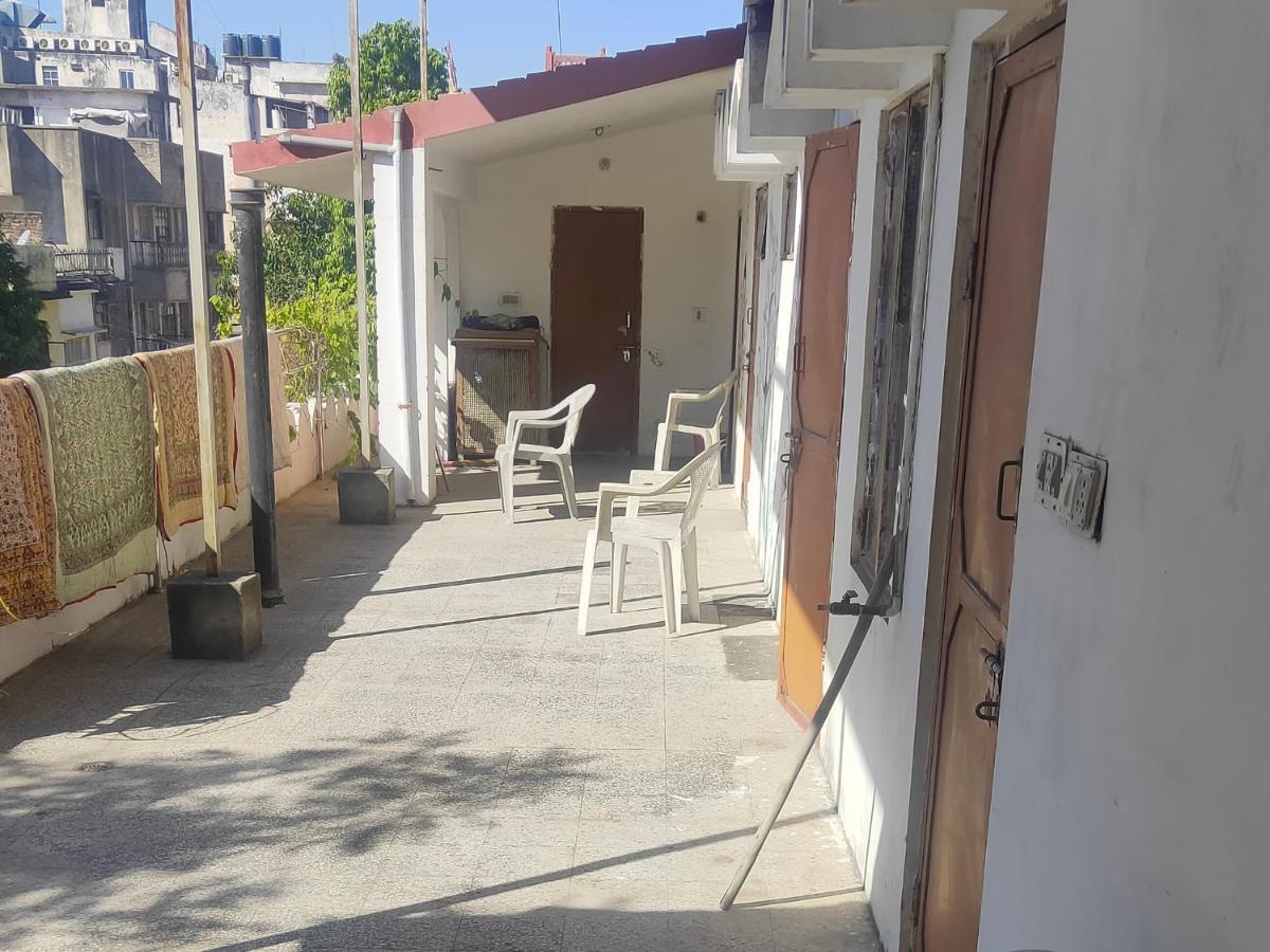 Jwala Niketan Guesthouse Private Rooms Džajpur Exteriér fotografie